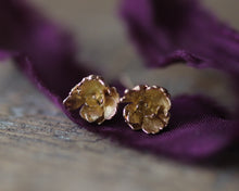 Load image into Gallery viewer, Gold Offshoot Stud Earrings I
