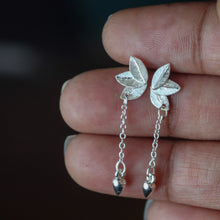 Load image into Gallery viewer, Mini Foliage Earrings
